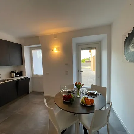 Cavecchie Desenzano Apartment